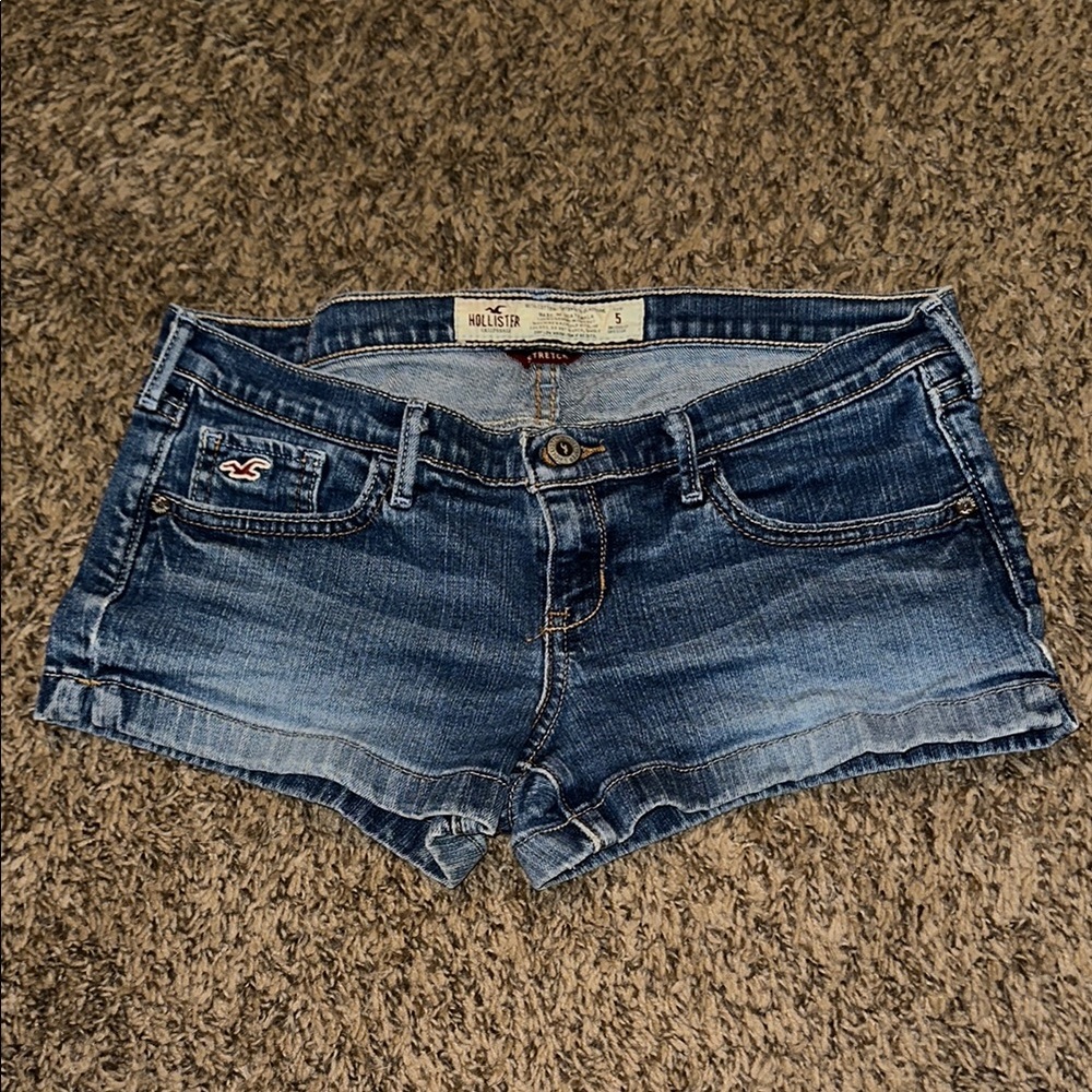 Early 2000s Hollister Low rise Classic Blue Jean Shorts